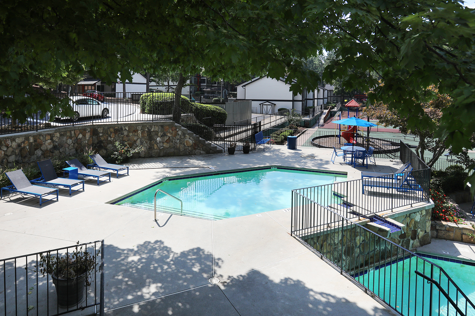 The Crawford at East Cobb The Multifamily Advisory Group at Cushman